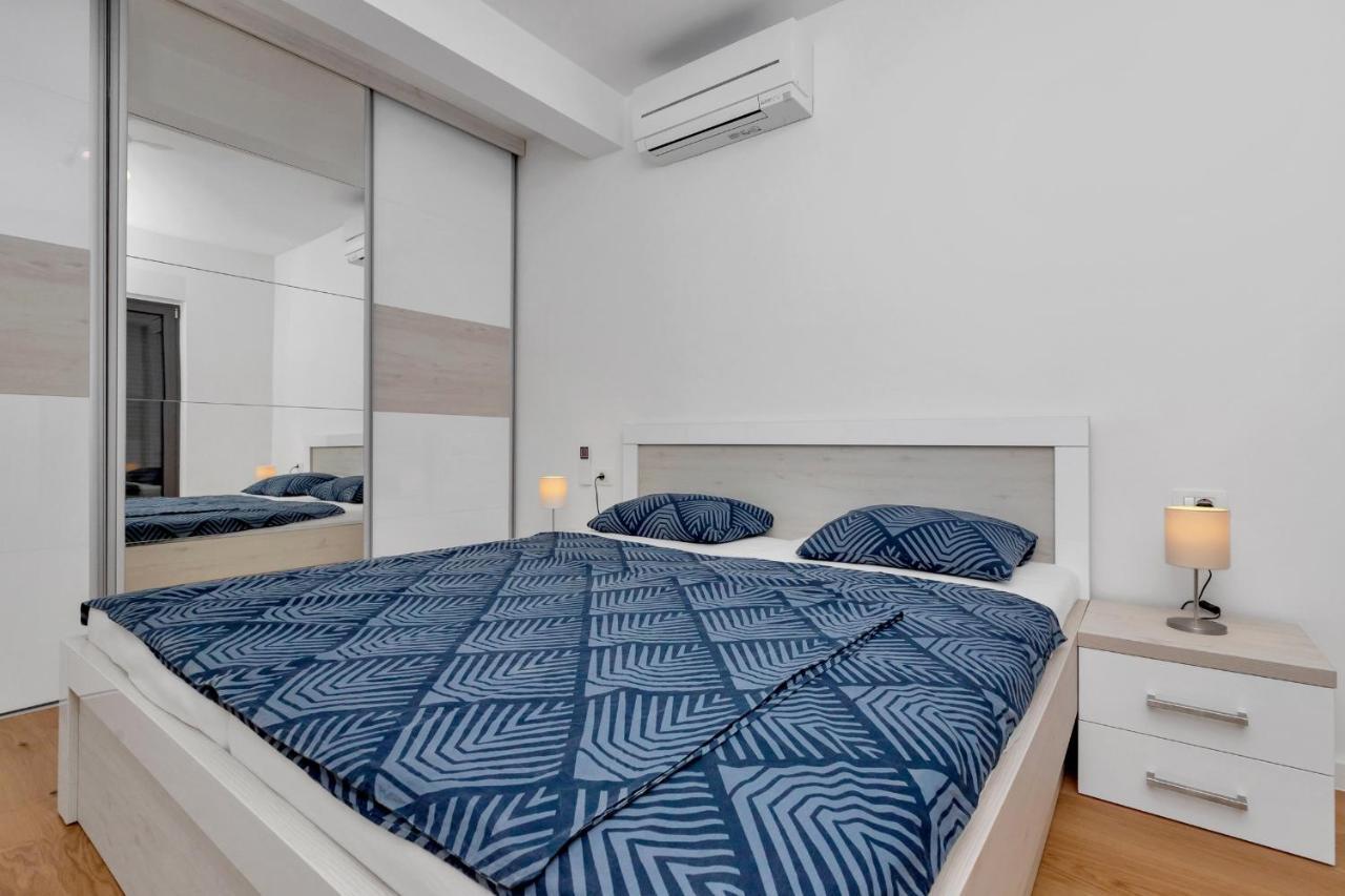 Luxury Apartment Sidro With Free Beach Parking Макарска Экстерьер фото