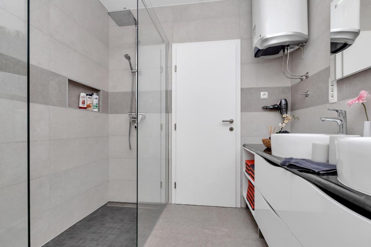 Luxury Apartment Sidro With Free Beach Parking Макарска Экстерьер фото